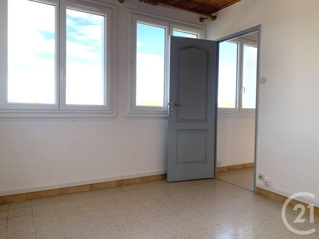 Appartement T2 à louer - 2 pièces - 40.39 m2 - AUBAGNE - 13 - PROVENCE-ALPES-COTE-D-AZUR - Century 21 Alphée Sga