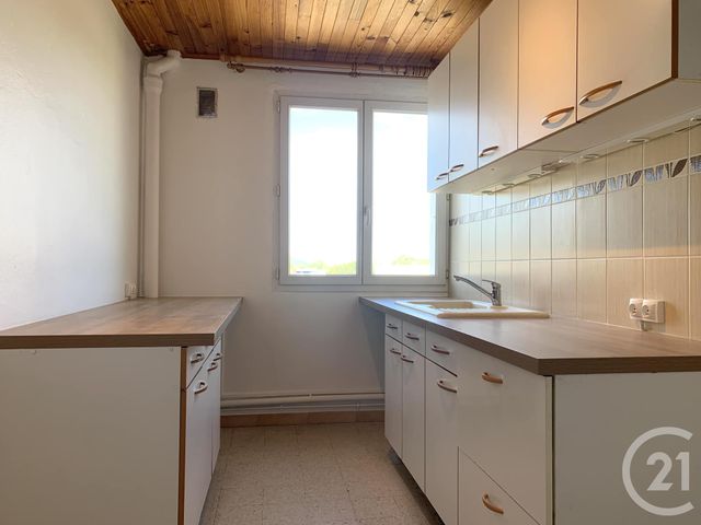 Appartement T2 à louer - 2 pièces - 40.39 m2 - AUBAGNE - 13 - PROVENCE-ALPES-COTE-D-AZUR - Century 21 Alphée Sga