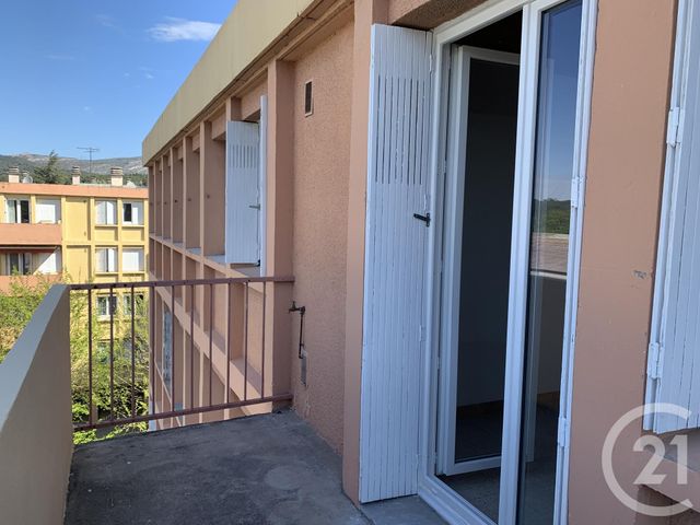 Appartement T2 à louer - 2 pièces - 40.39 m2 - AUBAGNE - 13 - PROVENCE-ALPES-COTE-D-AZUR - Century 21 Alphée Sga