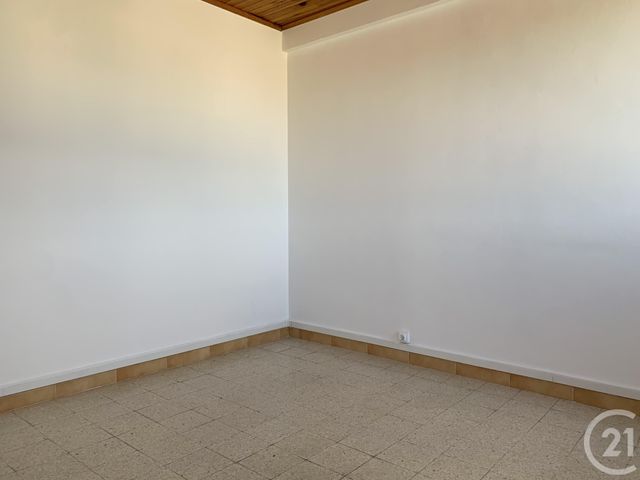 Appartement T2 à louer - 2 pièces - 40.39 m2 - AUBAGNE - 13 - PROVENCE-ALPES-COTE-D-AZUR - Century 21 Alphée Sga