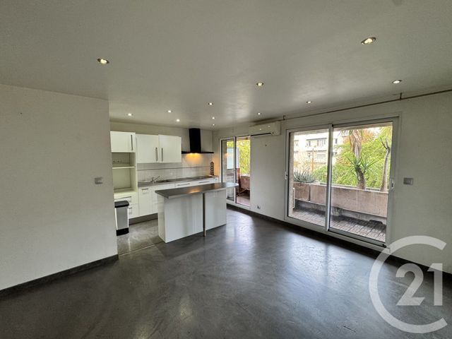 Appartement T2 à louer - 2 pièces - 46.25 m2 - MARSEILLE - 13008 - PROVENCE-ALPES-COTE-D-AZUR - Century 21 Alphée Sga