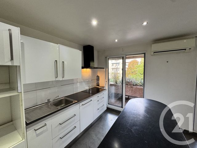 Appartement T2 à louer - 2 pièces - 46.25 m2 - MARSEILLE - 13008 - PROVENCE-ALPES-COTE-D-AZUR - Century 21 Alphée Sga